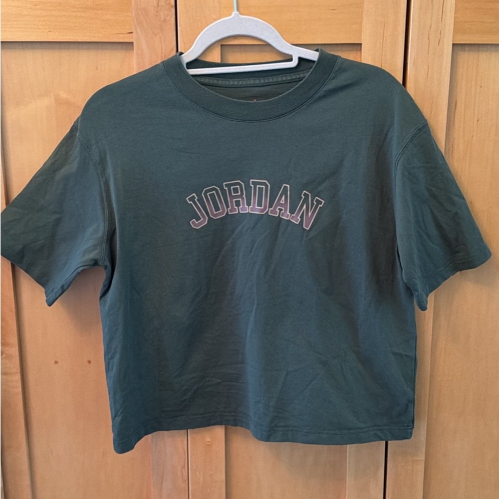 Jordan Cropped Tee in Deep Green with Pink Outline Logo